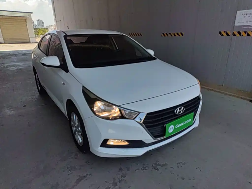 Hyundai Verna — миниатюра 4