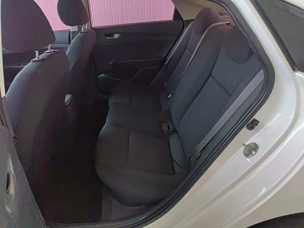 Hyundai Verna — миниатюра 17