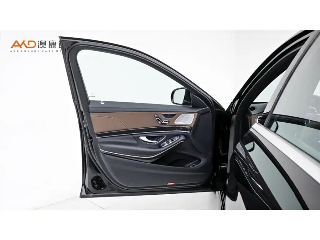 Mercedes-Benz S-Class — миниатюра 10
