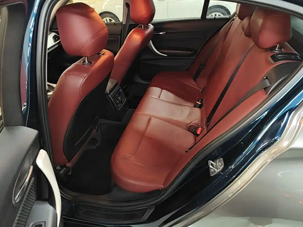 BMW 1 Series (Import) — миниатюра 17