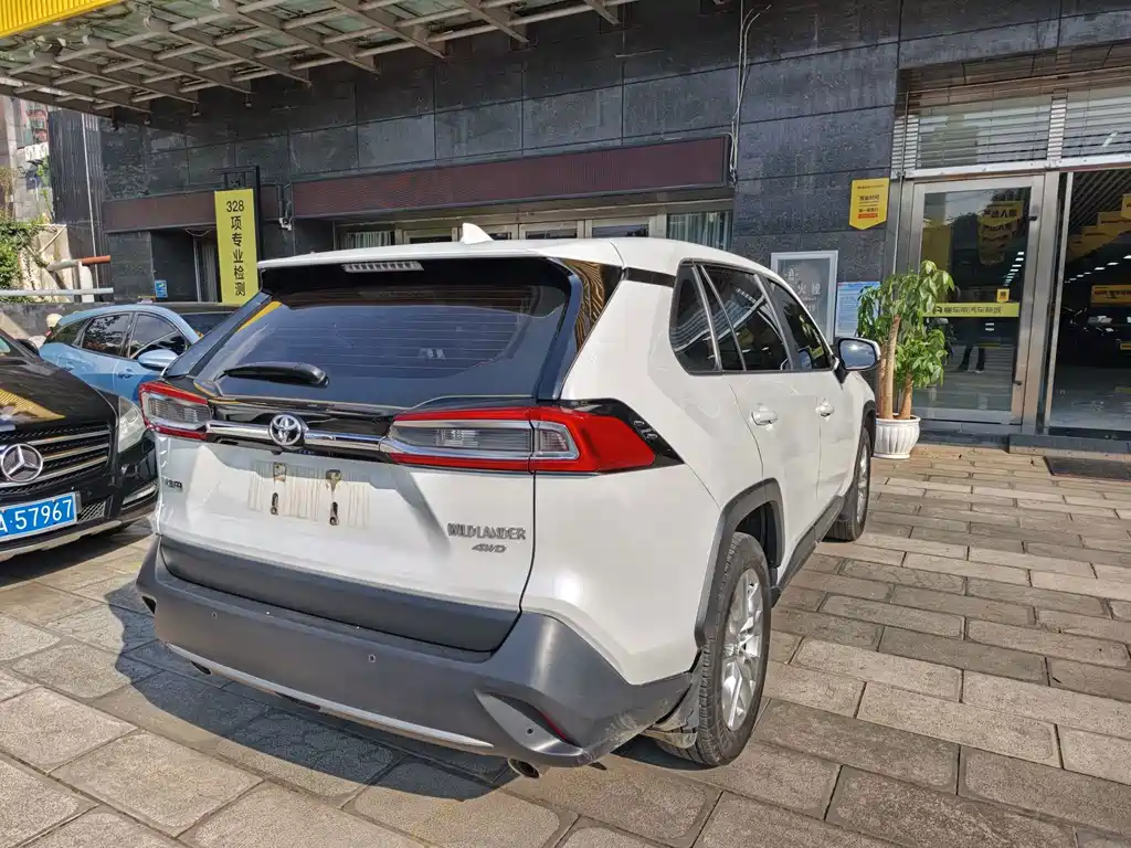 Toyota Wildlander — миниатюра 8