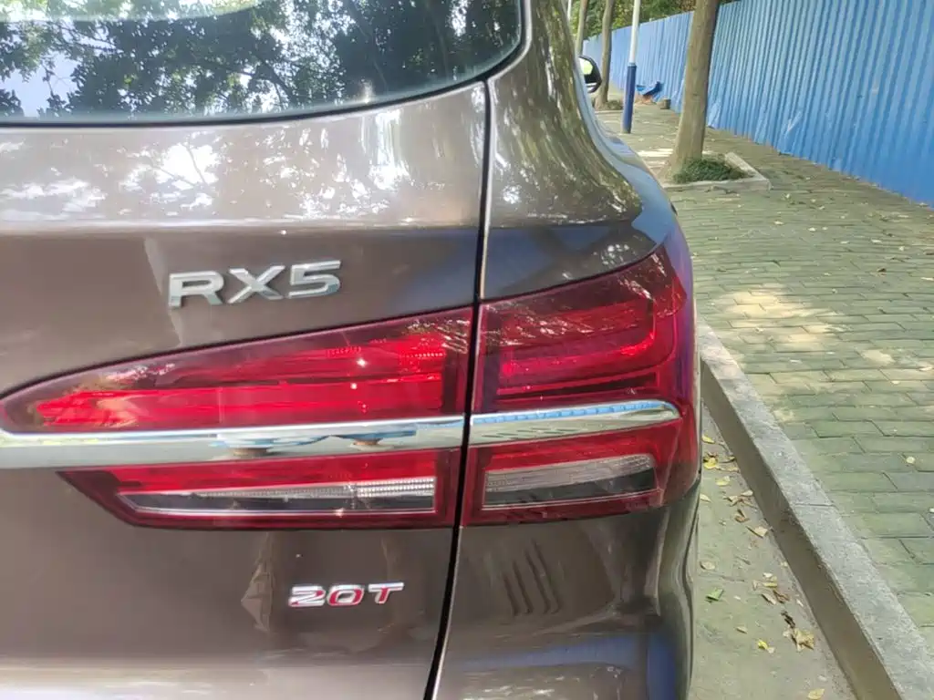 Roewe RX5 — миниатюра 8