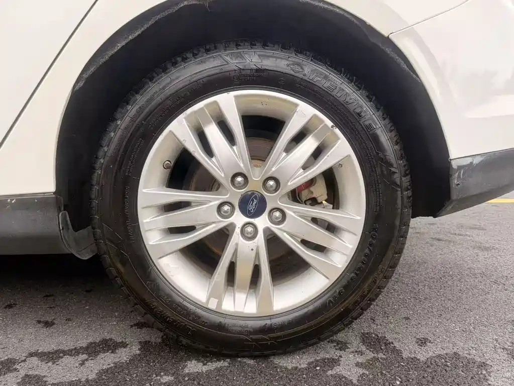 Ford Focus — миниатюра 20