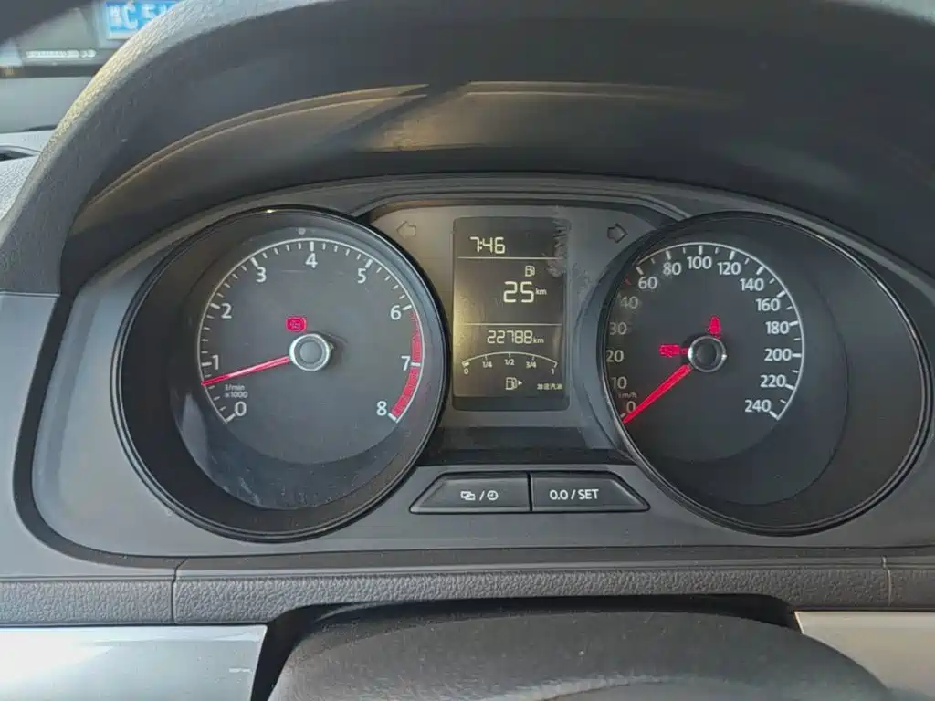 Volkswagen Lavida — миниатюра 12