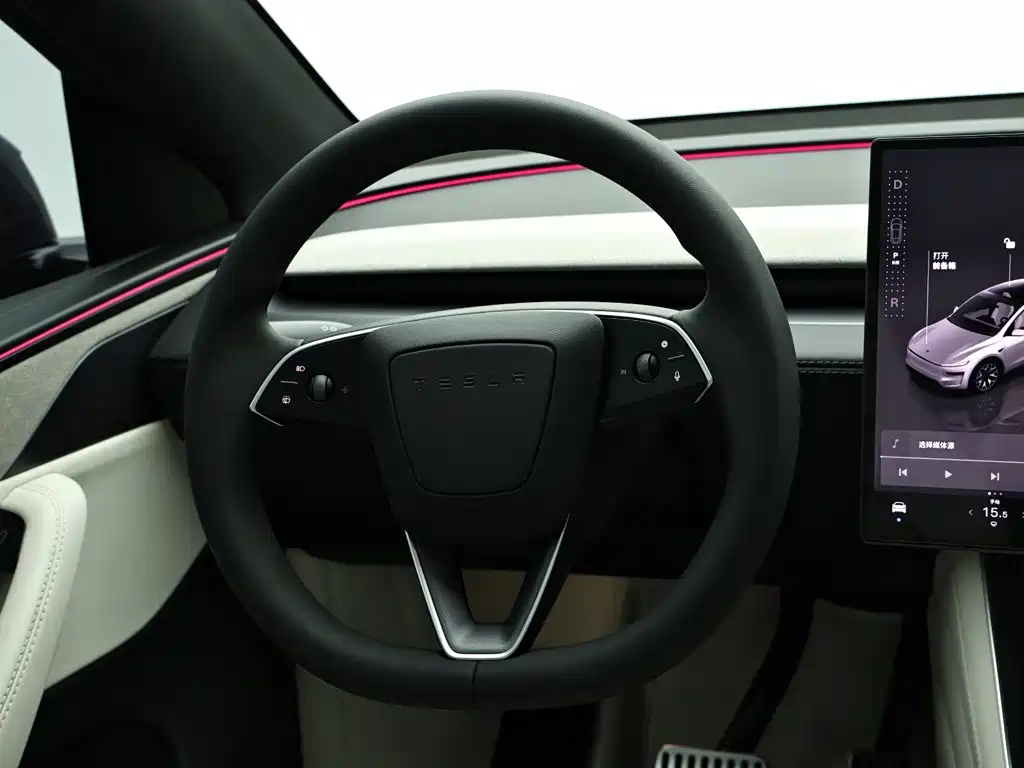 Tesla Model Y L — миниатюра 14