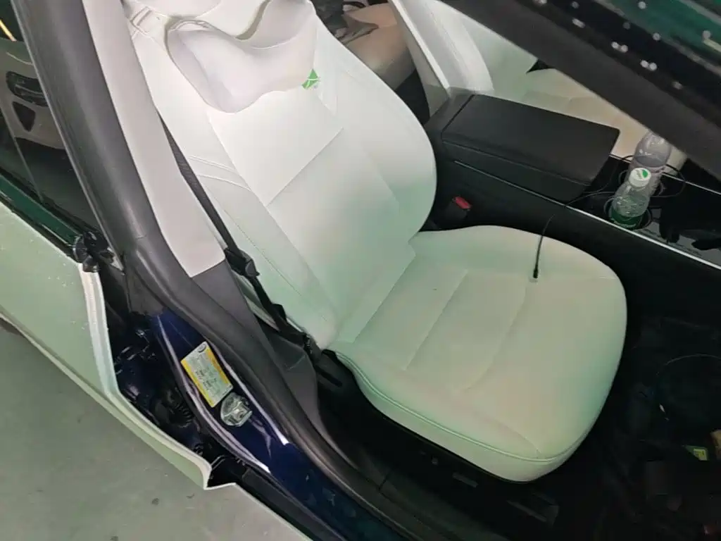 Tesla Model 3 — миниатюра 25