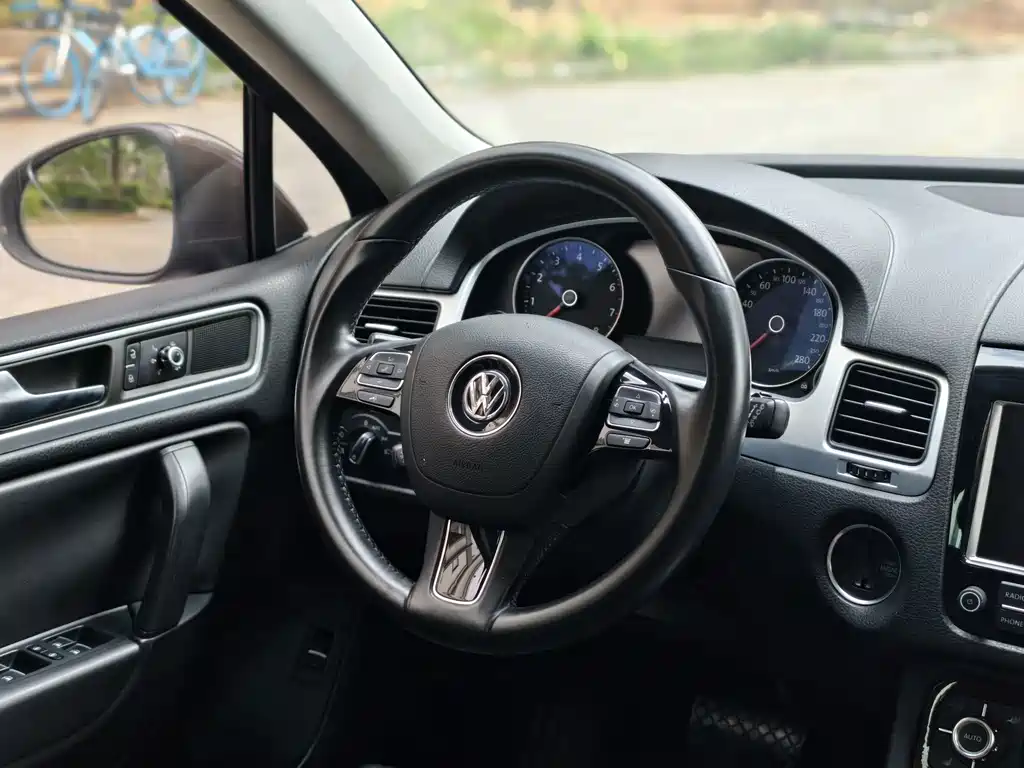 Volkswagen Touareg — миниатюра 11