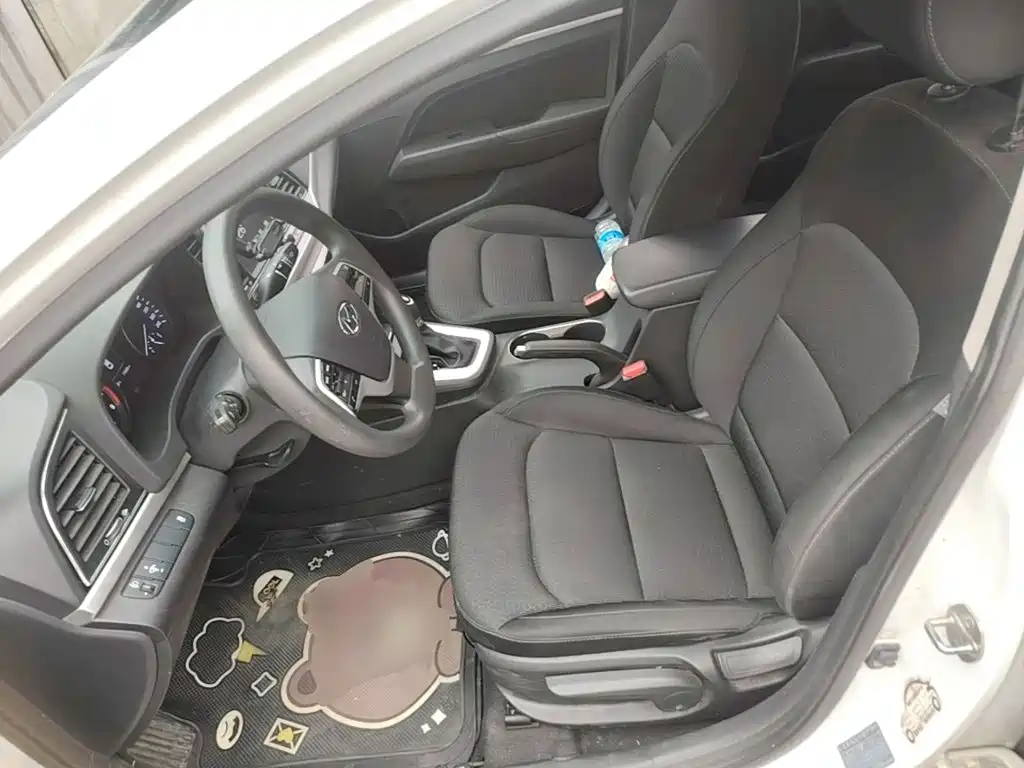 Hyundai Elantra — миниатюра 15