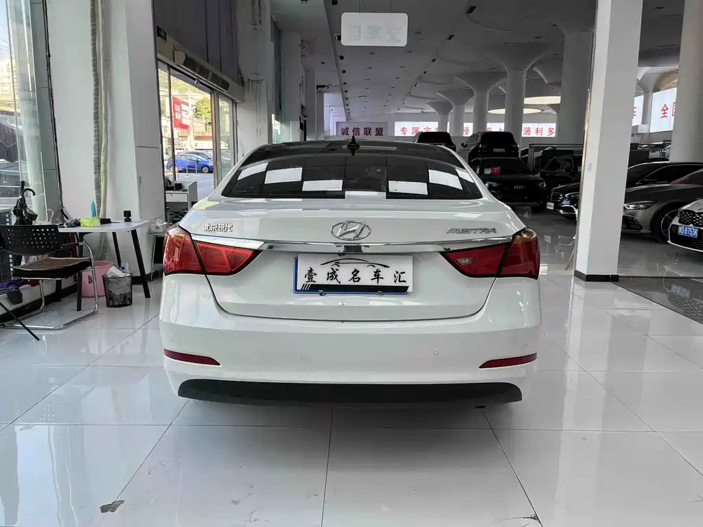 Hyundai Mistra — миниатюра 8