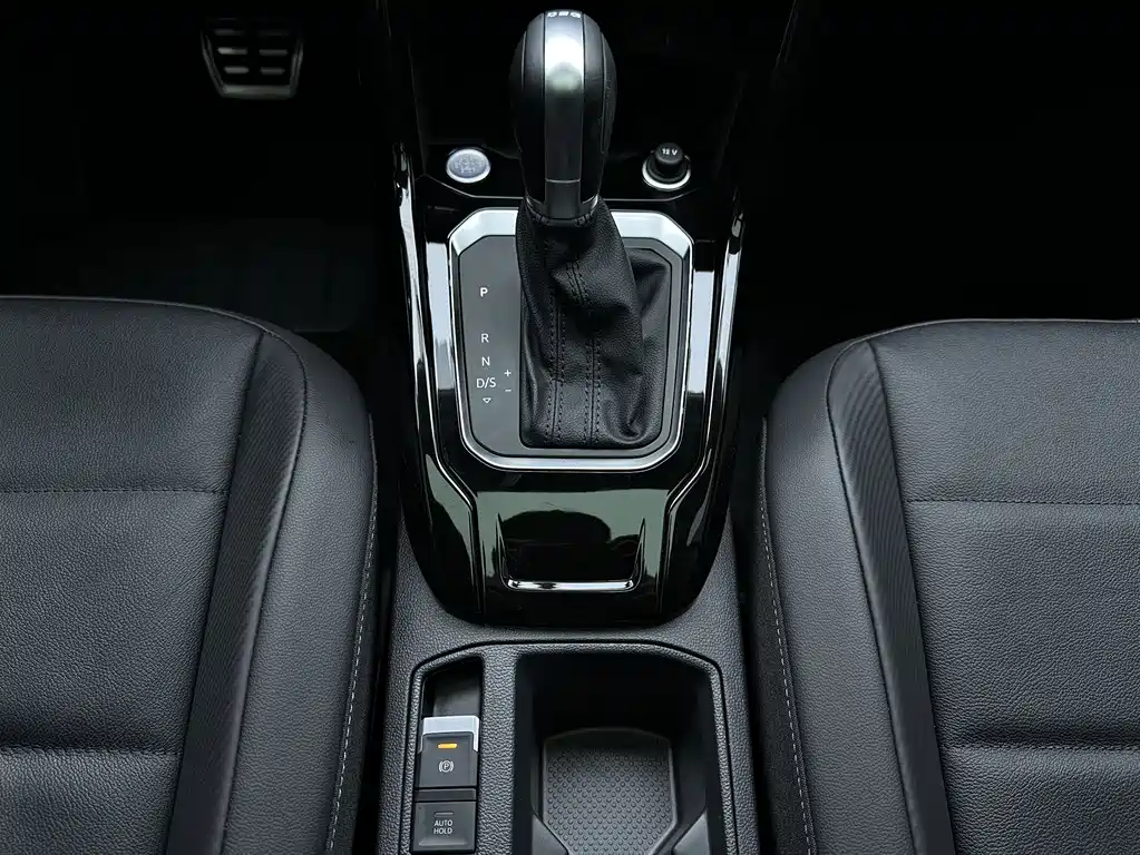 Volkswagen T-Roc — миниатюра 15