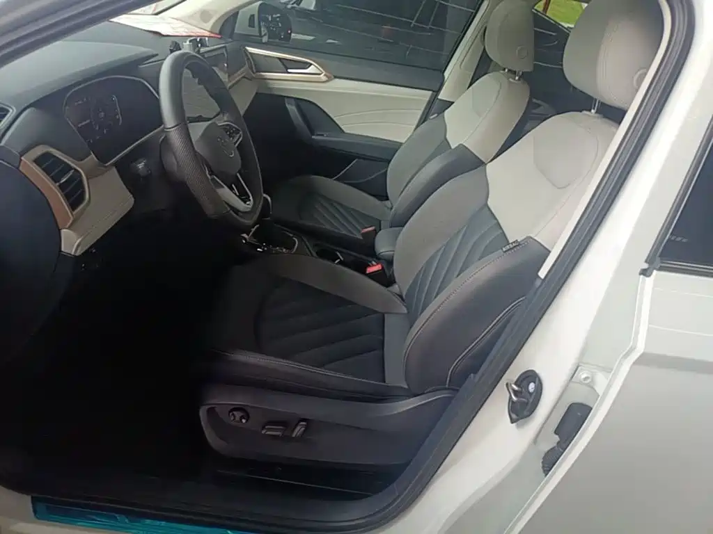 Volkswagen Tharu — миниатюра 15