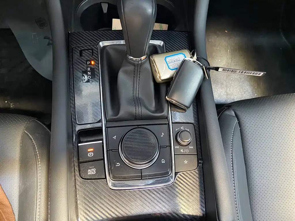 Mazda 3 Axela — миниатюра 24