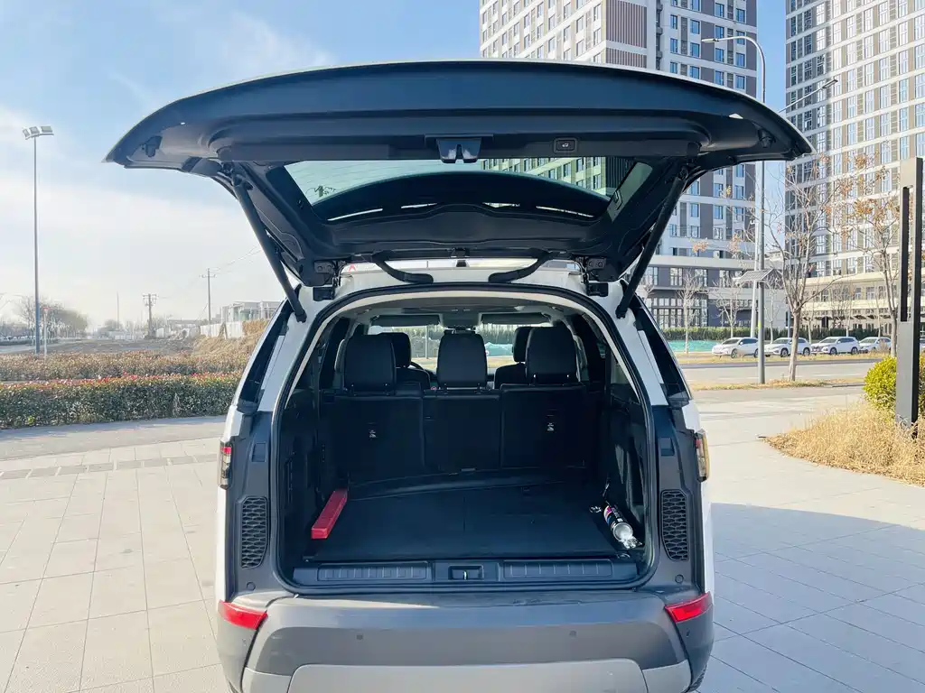 Land Rover Discovery - фото 18