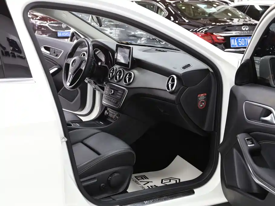 Mercedes-Benz GLA — миниатюра 15