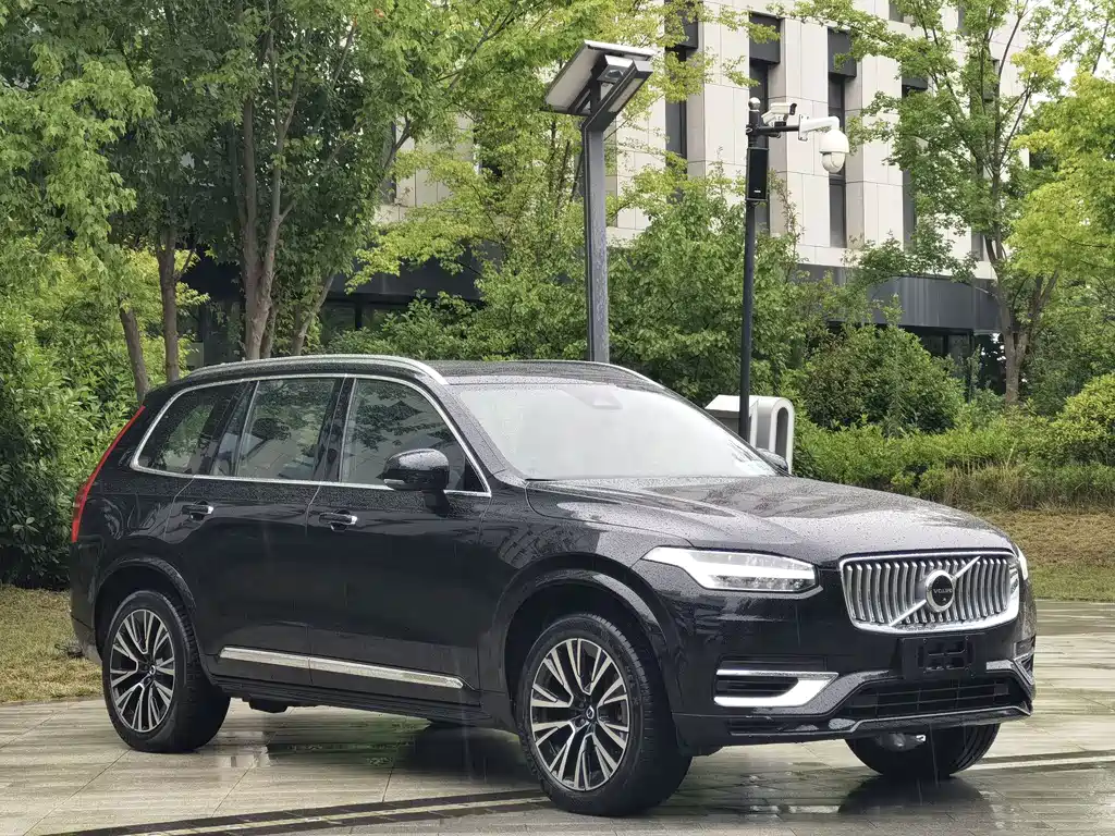 Volvo XC90 PHEV — миниатюра 4