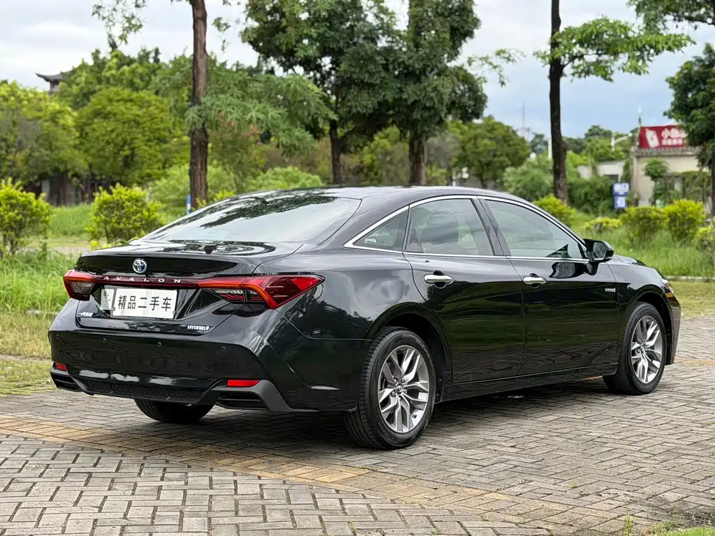 Toyota Avalon — миниатюра 14