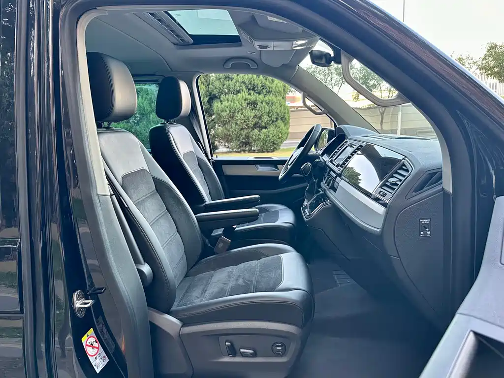 Volkswagen Multivan — миниатюра 15