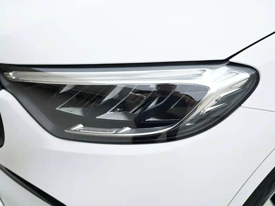 Mercedes-Benz GLC — миниатюра 14