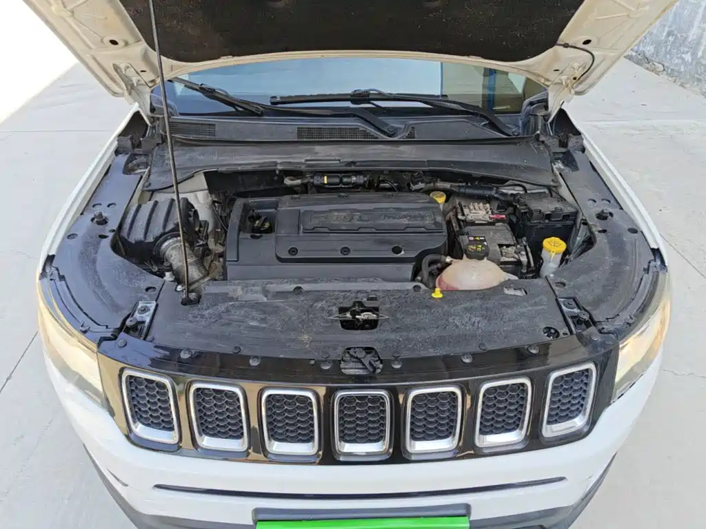 Jeep Compass — миниатюра 20