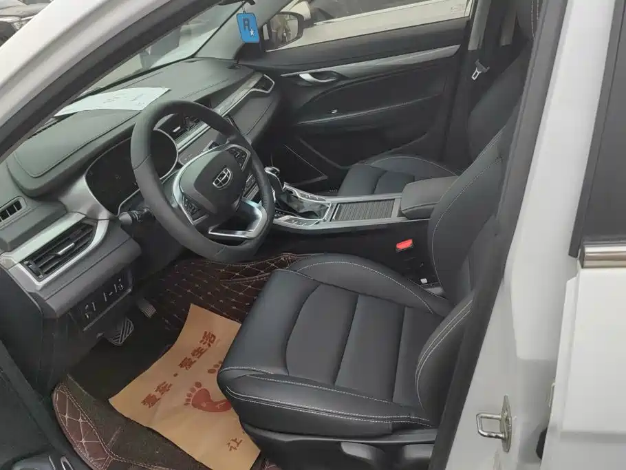 Geely Emgrand — миниатюра 9