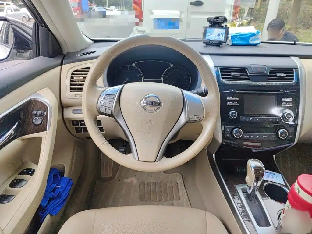 Nissan Teana — миниатюра 3