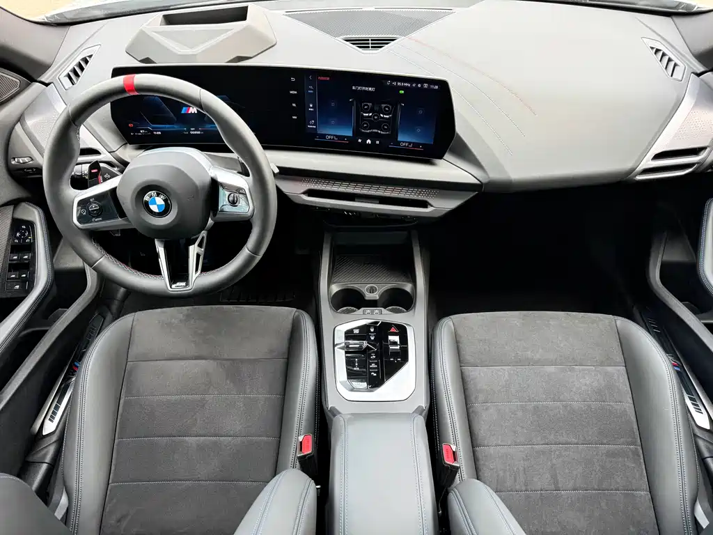 BMW M235L 2025 M235L