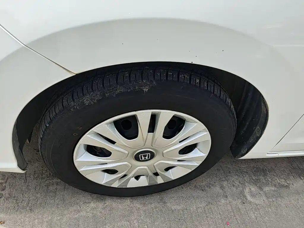 Honda Fit — миниатюра 23