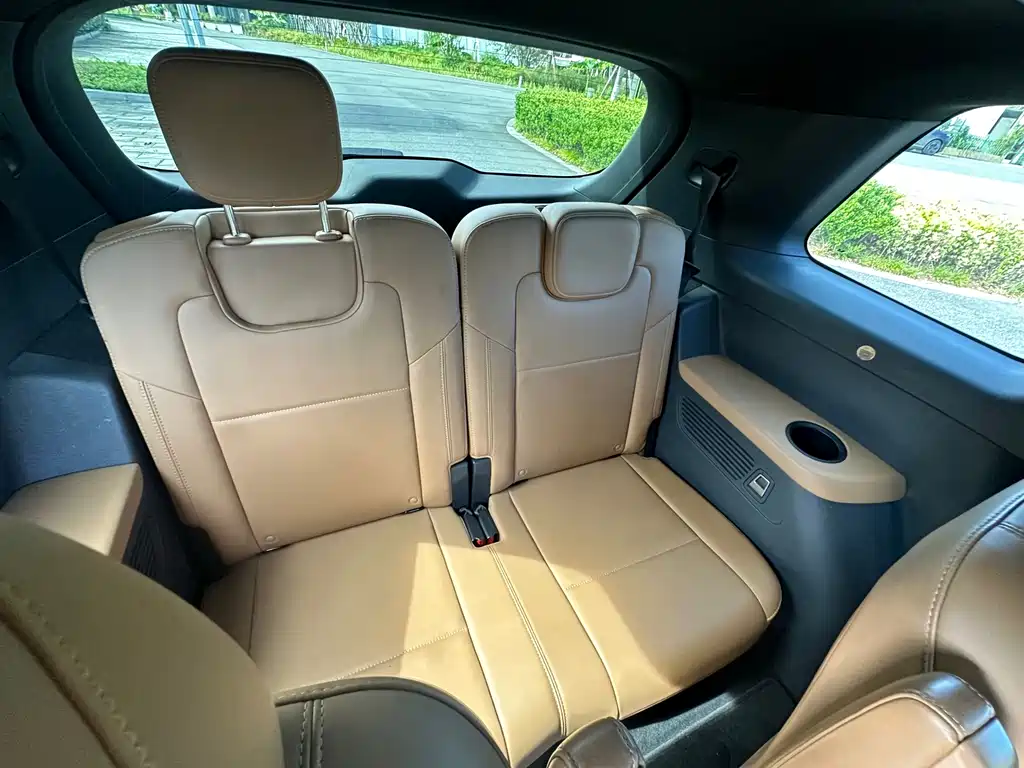 Li Auto Li ONE — миниатюра 12