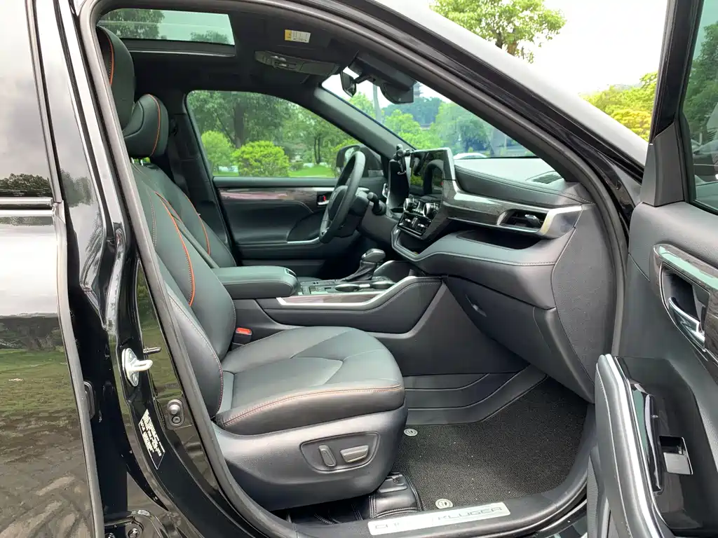 Toyota Crown Kluger — миниатюра 10