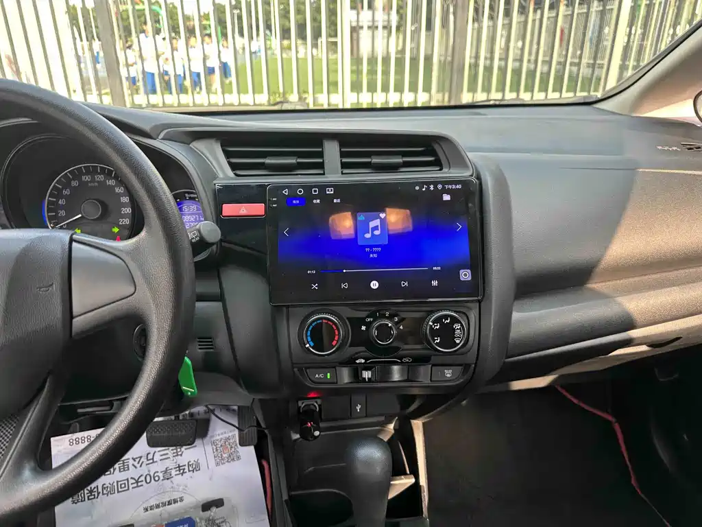 Honda Fit — миниатюра 13