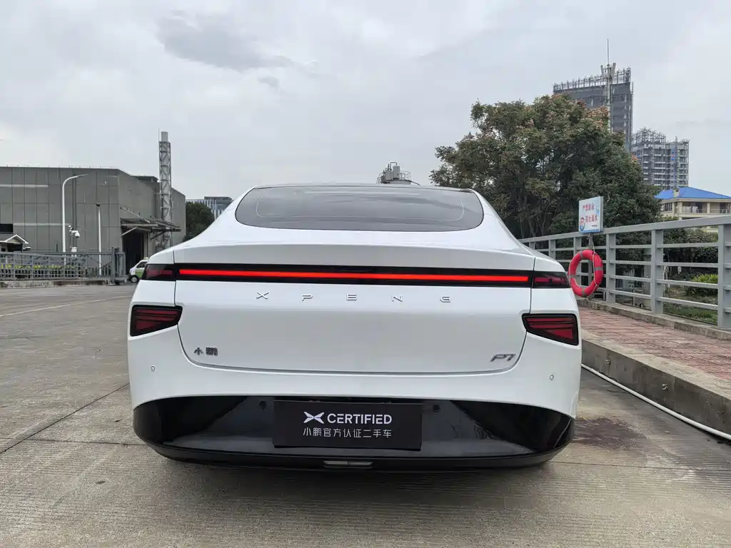 XPeng P7 — миниатюра 7