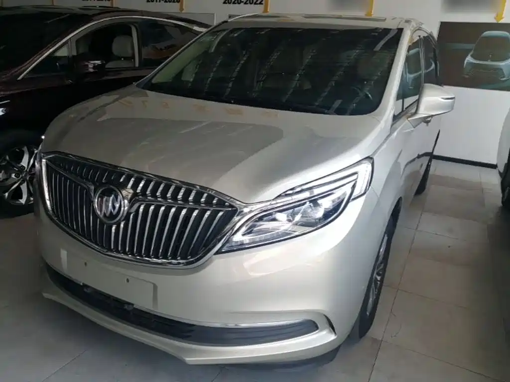 Buick GL8 — миниатюра 2