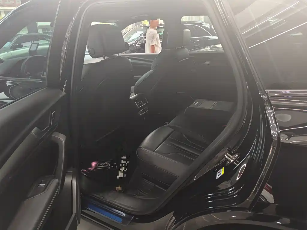 Audi Q5L — миниатюра 6