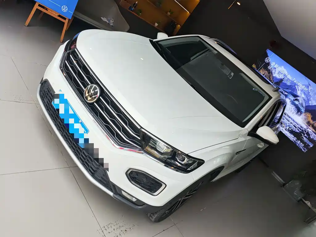 Купить Volkswagen T-Roc
