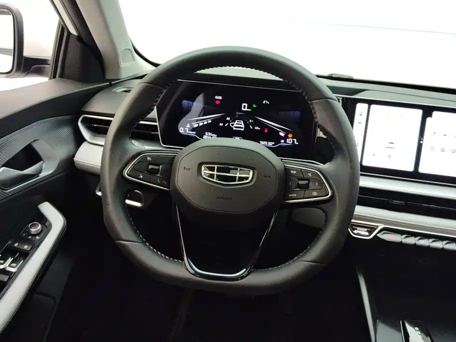 Geely Binrui — миниатюра 15