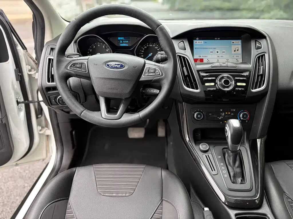 Ford Focus — миниатюра 11