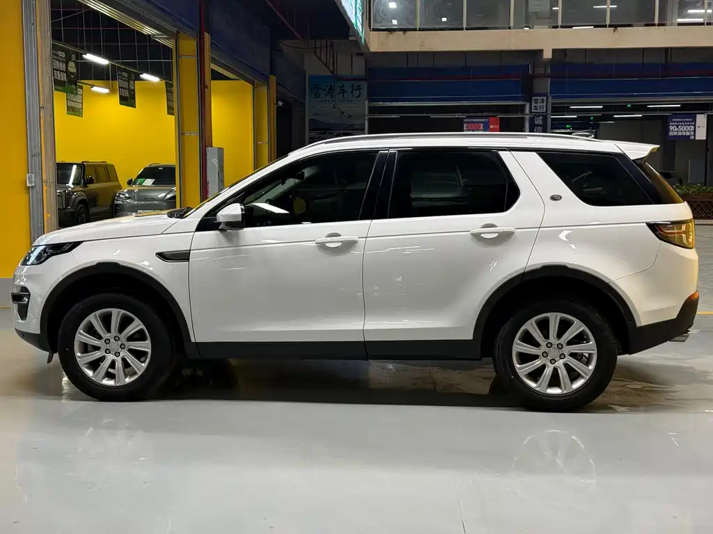 Land Rover Discovery Sport — миниатюра 7
