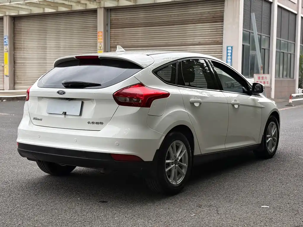 Ford Focus — миниатюра 4