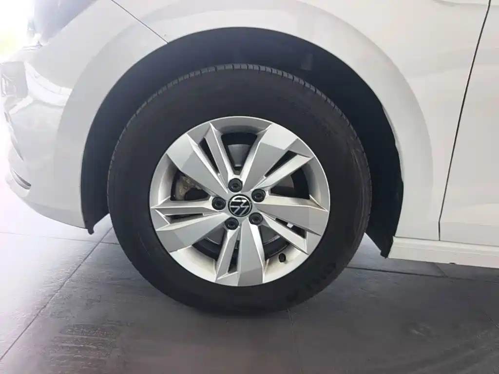 Volkswagen Polo — миниатюра 23