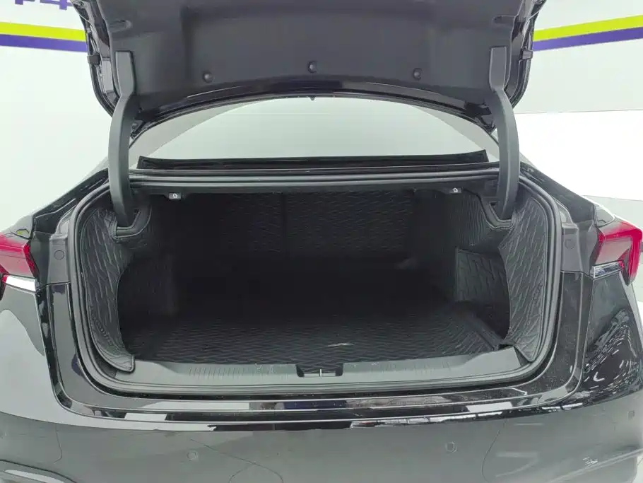 Buick LaCrosse 2023 28T