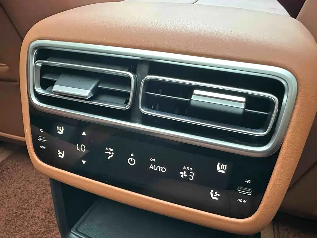 Li Auto Li L6 — миниатюра 21
