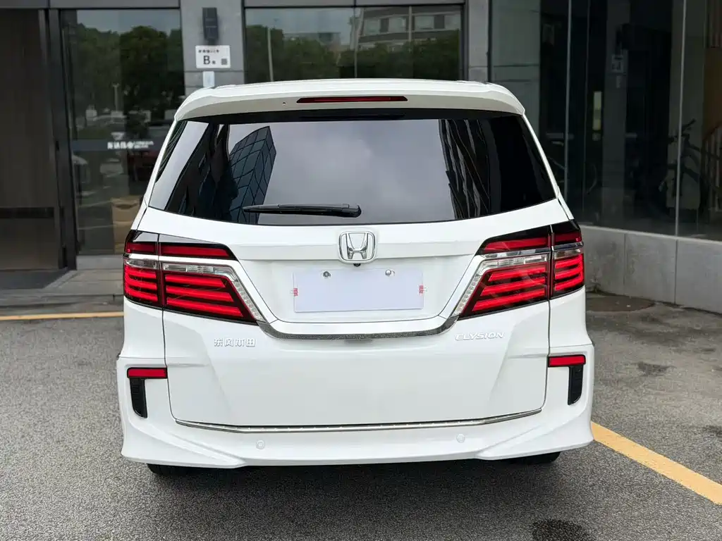 Honda Elysion — миниатюра 8