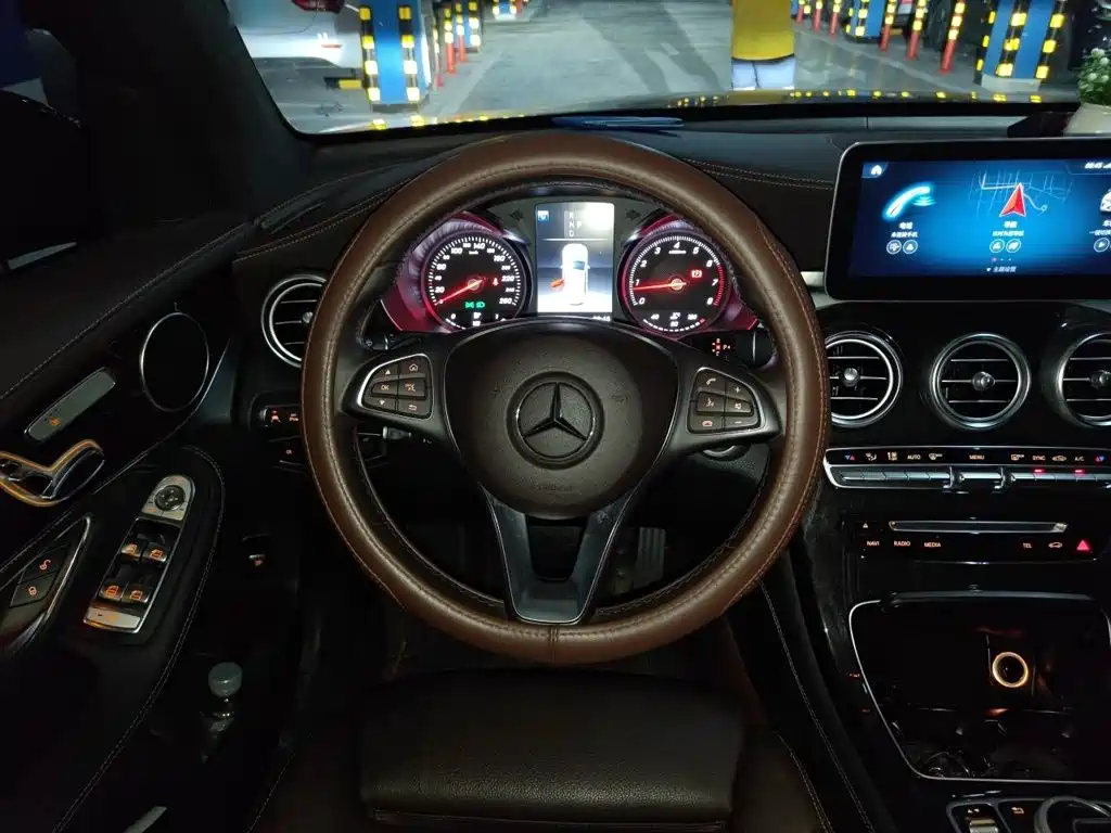 Mercedes-Benz GLC — миниатюра 3
