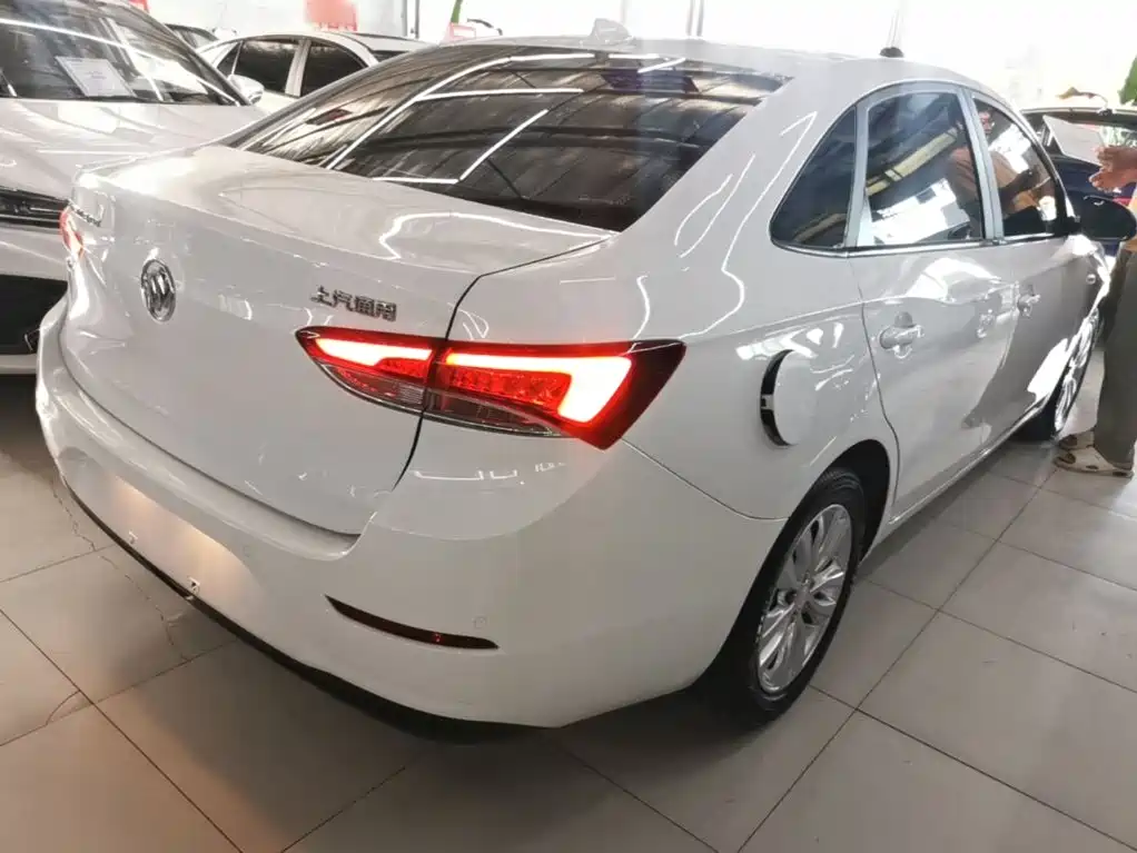 Buick Excelle — миниатюра 7