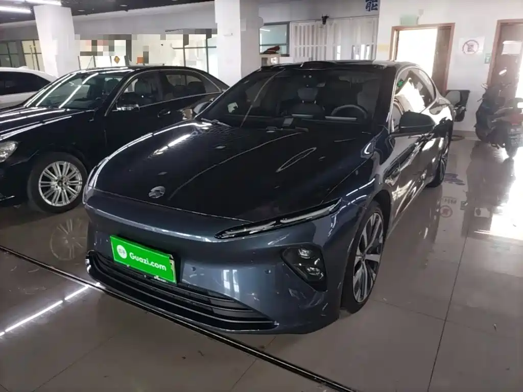 NIO ET7
