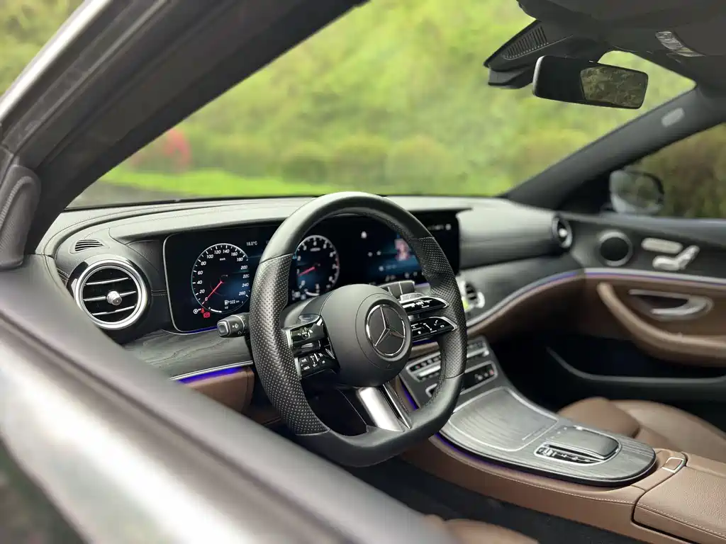Mercedes-Benz E-Class E 2022 E 300 L Sport Fashion