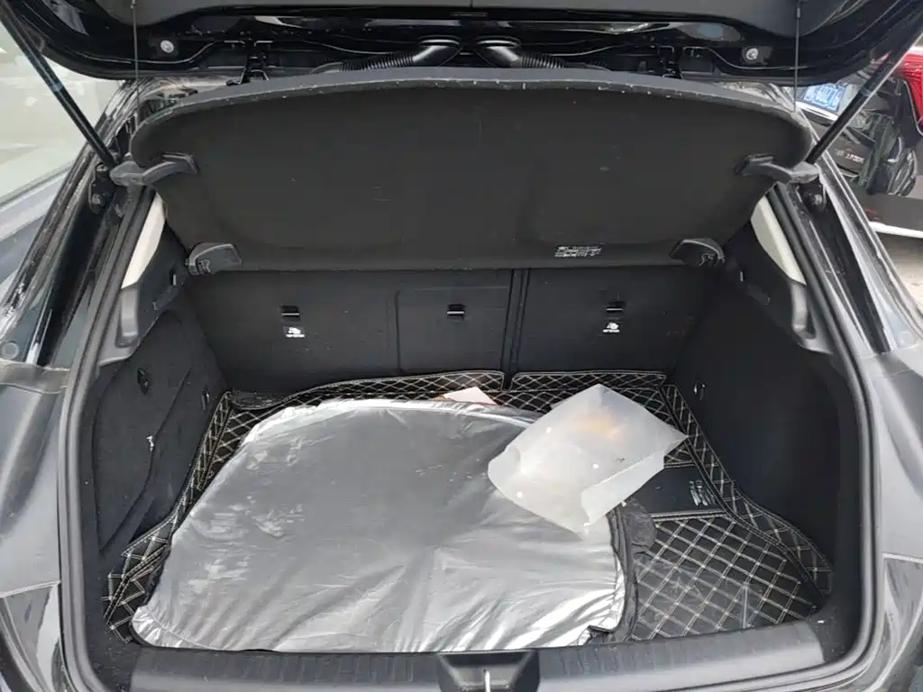 Mercedes-Benz GLA — миниатюра 19