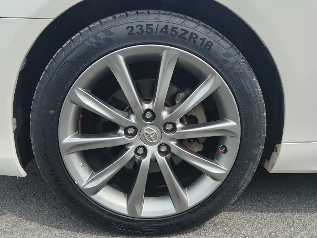 Toyota Reiz — миниатюра 13