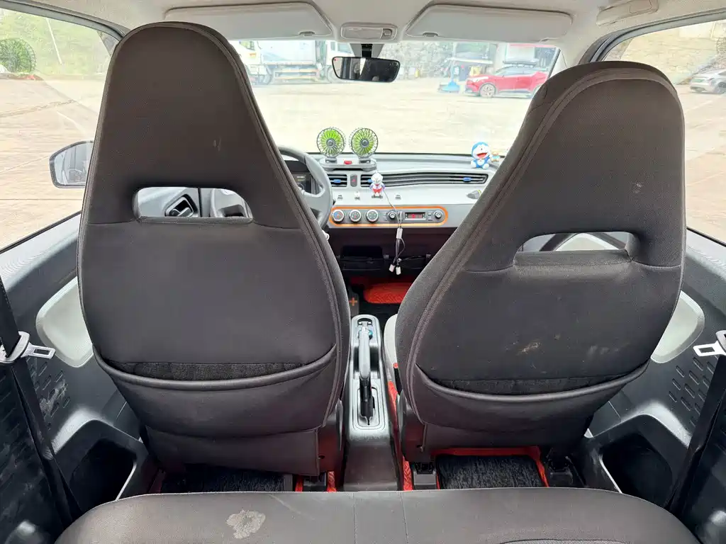 Wuling MINIEV — миниатюра 10