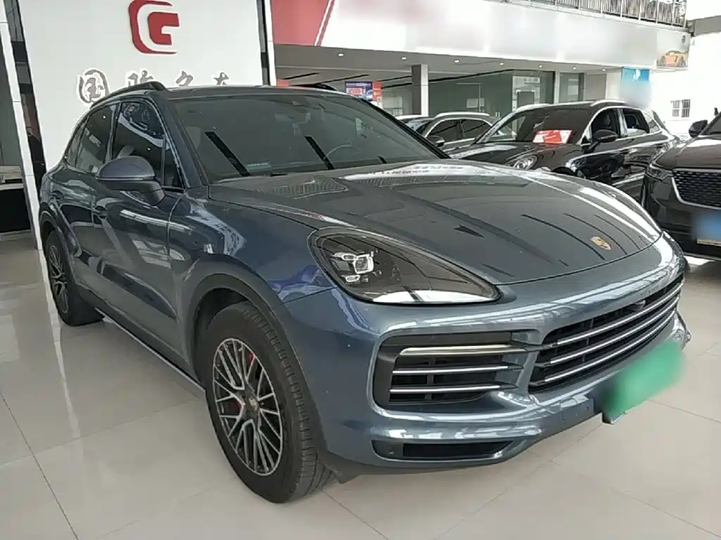 Porsche Cayenne — миниатюра 4